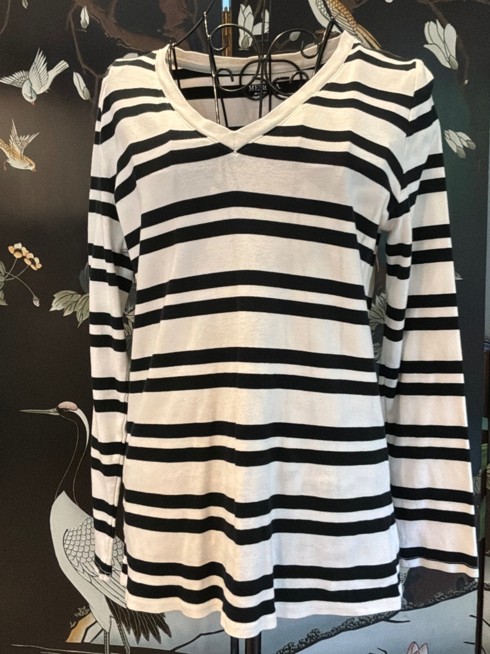 Merona’s 100% cotton soft XL striped black and white vee neck tee
